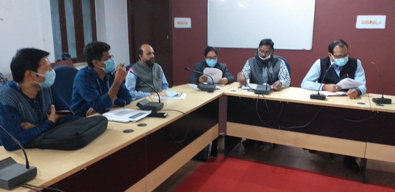 Rashtriya Mashal | कोरोना संक्रमण की आशंका के बीच जिले भर में नियमित...